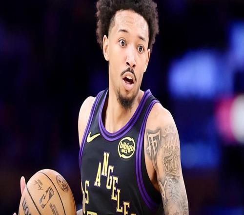 湖人兩年合同轉正史密斯！季后賽15人名單出爐：詹姆斯率隊沖冠