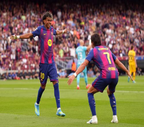 巴薩最快國家德比前奪冠，皇馬會(huì)在諾坎普列隊(duì)致敬嗎