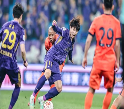 壓哨送烏龍被絕平！十人津門虎11海牛5輪不勝仍墊底黃嘉輝染紅