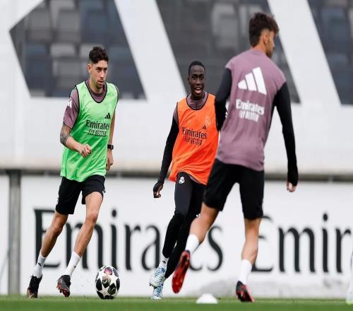 皇馬官方：姆巴佩遭肘擊眉骨縫針，缺席球隊(duì)今日合練