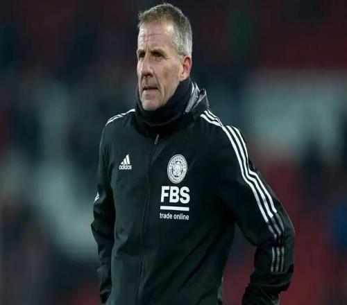 英超冠軍“俯沖”英甲，萊斯特城的十年自由落體