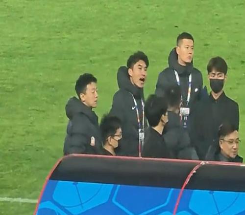 李金羽換人太迷了！不撤邦本早上田玉達能31！戰申花殺富濟貧