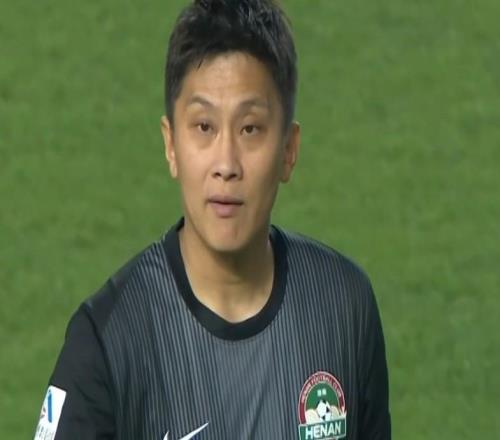 因出擊失誤導(dǎo)致丟球，王國明致歉：對不起