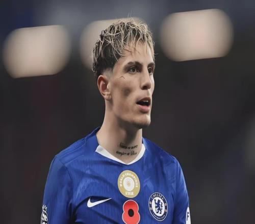 從“社媒迷霧”到“戰術棄兒”：加納喬4000萬鎊轉會背后的迷局！