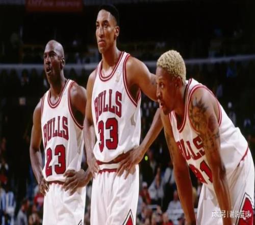 名嘴列歷史前十后衛排名：保羅力壓庫里哈登，現役僅一人上榜