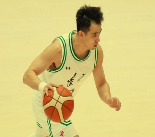 遼籃VS同曦大名單確定！付豪繼續休戰，俞澤辰仍然充當特殊觀眾！