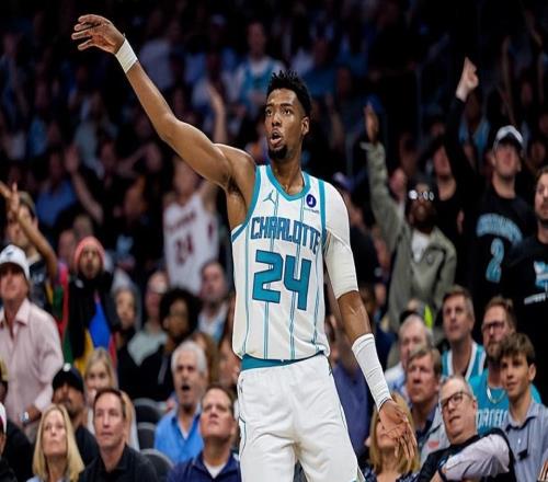 進步幅度非常驚人！黃蜂側翼新星正在成為一名優(yōu)秀的得分手