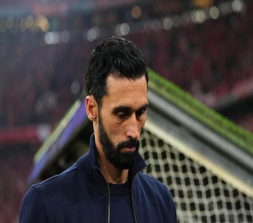 內部人士：阿韋洛亞很可能會被解雇，但會先讓他帶完這個賽季