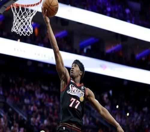 埃奇庫(kù)姆：喜歡這種比賽強(qiáng)度和身體對(duì)抗這就是我想打的比賽