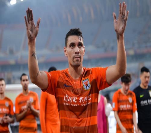 他是首位二進宮回魯能之后！表現越來越好的王牌球員，值得期待