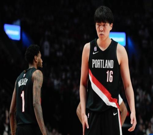 菜鳥(niǎo)賽季漸入尾聲，楊瀚森表現(xiàn)平淡，夏天針對(duì)性苦練尤為關(guān)鍵