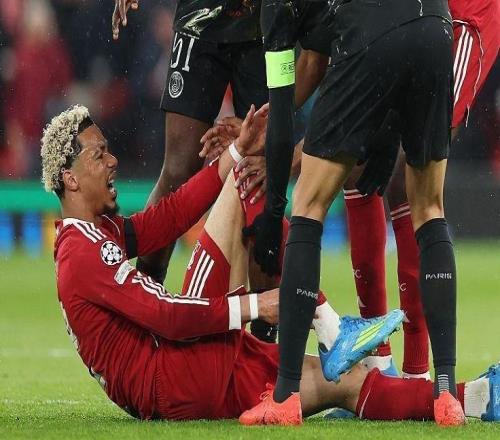 巴黎圣日耳曼官方社媒留言，祝福埃基蒂克早日康復