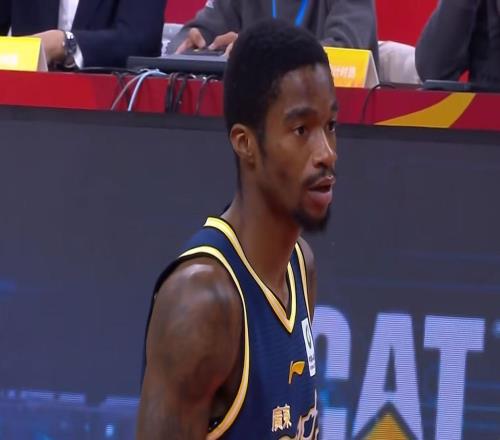 擠走薩姆納廣東隊被曝簽下內(nèi)線大殺器，曾狂轟50+18打服杜鋒！