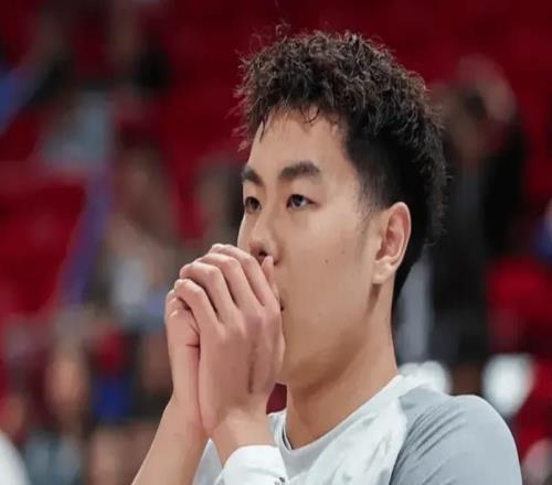 上海9089廣州球員評價：4人優(yōu)秀，4人及格，2人低迷