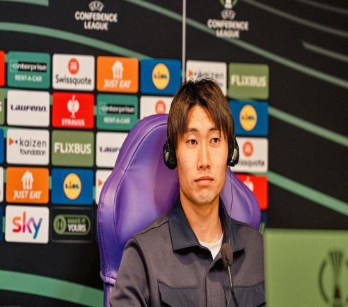 鐮田大地：我和皮諾沒啥交流，他英語不好，我英語也不算流利