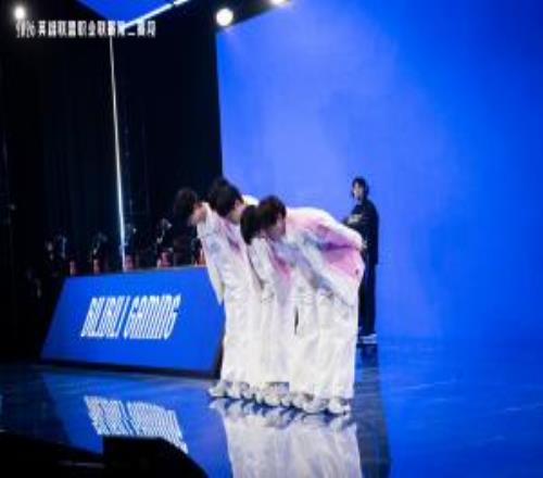 BLG本周末也將迎魔鬼賽程，連續三天背靠背交手iGALiG！