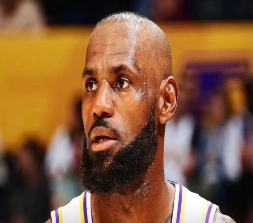 搞笑！底薪招募詹姆斯！勇士剛打爆他又要搶！