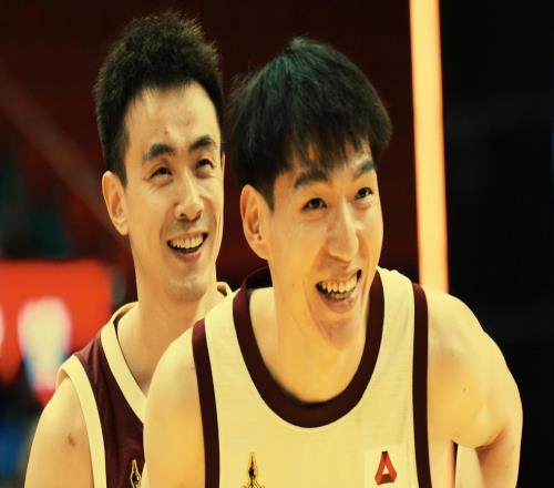 峰回路轉(zhuǎn)！青島山東浙江全輸球，遼籃仍然還有晉級八強(qiáng)的希望