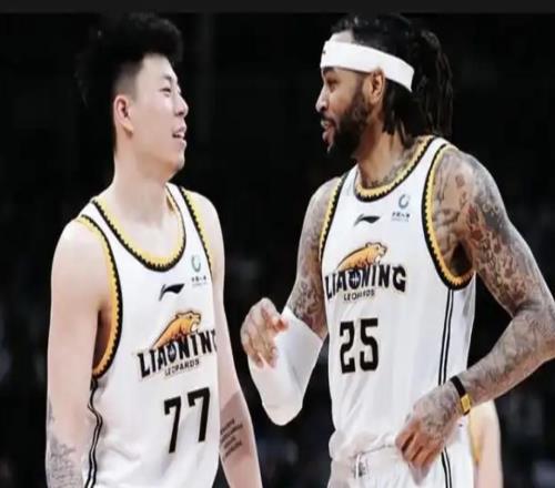 莫蘭德與張鎮麟打趣：你為了和老婆在大城市上海選擇了拋棄我