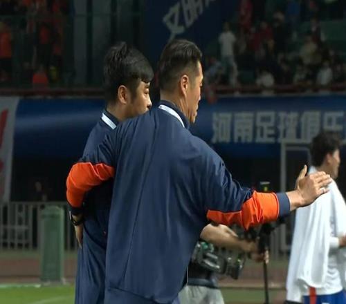 韓鵬命真硬！拿下殘陣海港帥位又穩(wěn)了戰(zhàn)天津+青島雙雄有望五連勝