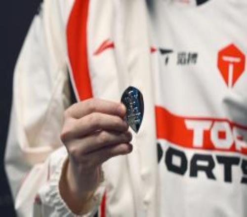 橫掃BLG賽后TES打野Tian更新社媒：“打職業(yè)真開心，哈哈”