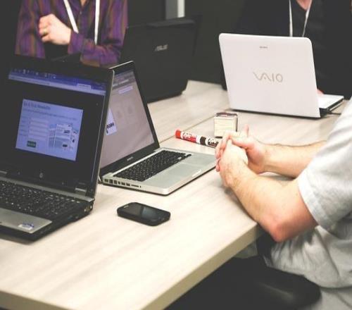 水晶宮歐戰(zhàn)四強(qiáng)：一場(chǎng)"輸了但贏了"的晉級(jí)經(jīng)濟(jì)學(xué)