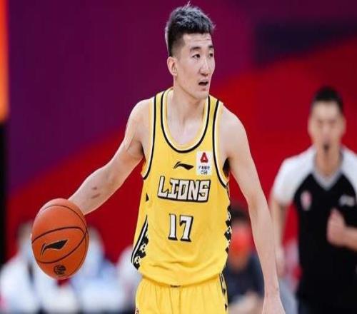 確認(rèn)了！廣廈新援完成注冊，客戰(zhàn)南京首秀，孫銘徽喜訊，王博表態(tài)