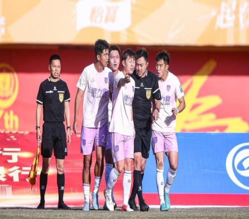 離譜！37歲金哨1個月2次失誤漏判國安點球遭降級執(zhí)法中甲又犯錯