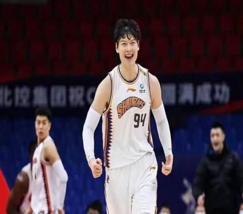 CBA最新排名！上海鎖定第1，廣東第3北京第4，3隊搶第65隊爭第12