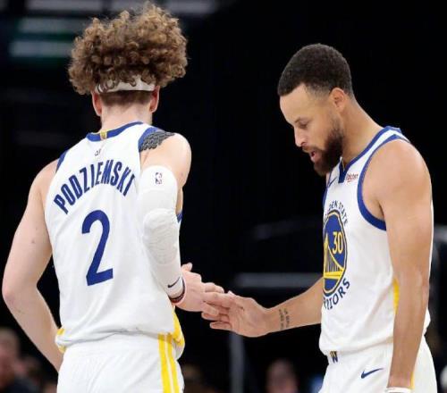 美媒看低勇士，狄龍談庫(kù)里把話挑明！太陽(yáng)想要獲勝，3點(diǎn)也成關(guān)鍵