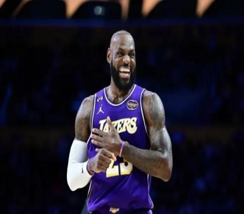 NBA5大“鐵人”球星！有人16年全勤，詹姆斯唯一手術竟是植發