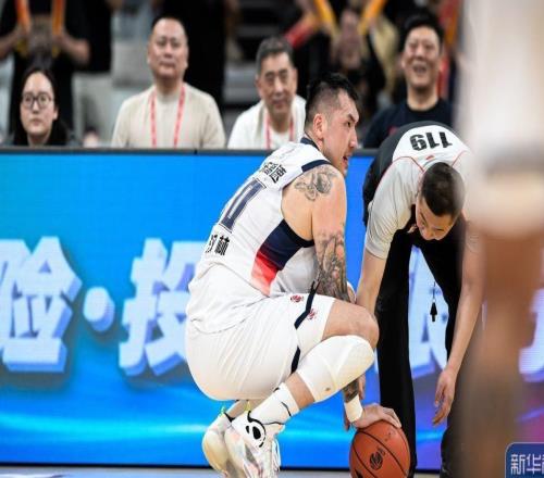 體壇午爆山東泰山今晚迎戰(zhàn)上海海港，山東男籃今晚迎戰(zhàn)北京北汽