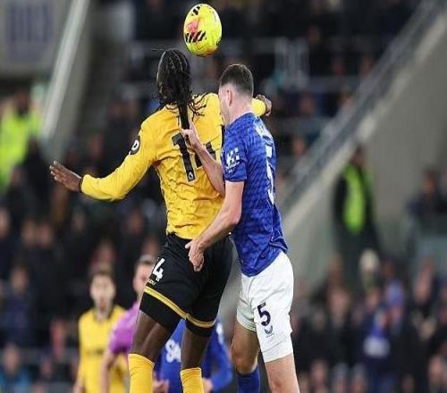 扯頭發紅牌：足球規則的"自動駕駛"困境