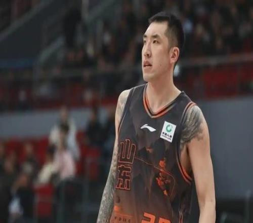 山東男籃主場慘敗北京，七連敗或勢不可擋，邱彪遮羞布被無情扯下