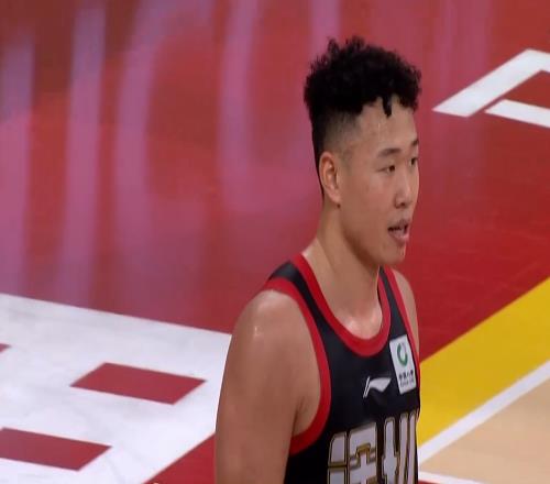 賀希寧封神一夜！深圳坐穩前3北京反超廣東，季后賽首輪對陣明朗