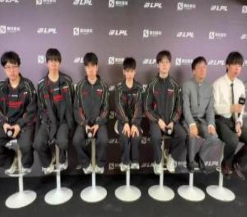 Xiaobai教練：近期我們的訓(xùn)練賽我覺得是建隊(duì)以來打的最差的一段時(shí)間