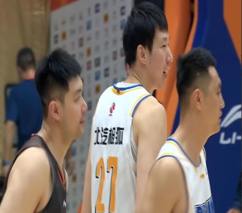 5分鐘被打140、16分慘敗，CBA勁旅吞下5連敗，首發5人竟無人上雙