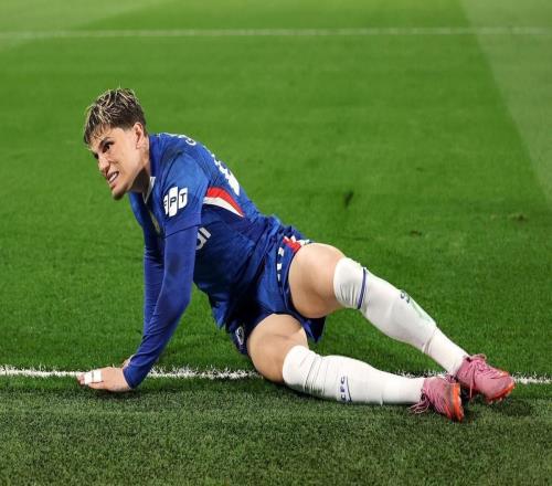 低迷，加納喬對陣曼聯(lián)15次丟失球權(quán)+0次成功傳中、0次射正