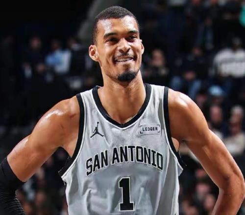 季后賽開拓者對陣馬刺，楊瀚森能獲得出場機會嗎答案或許很傷人