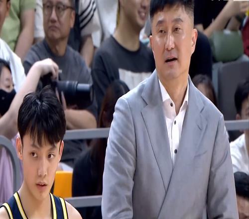 破案！外教帶隊逆轉(zhuǎn)，杜鋒一回歸卻遭爆冷原因找到，粵迷說出實話