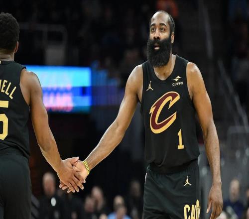 開門紅！騎士雙核狂砍54分，猛龍毫無還手之力，橫掃恐是時間問題