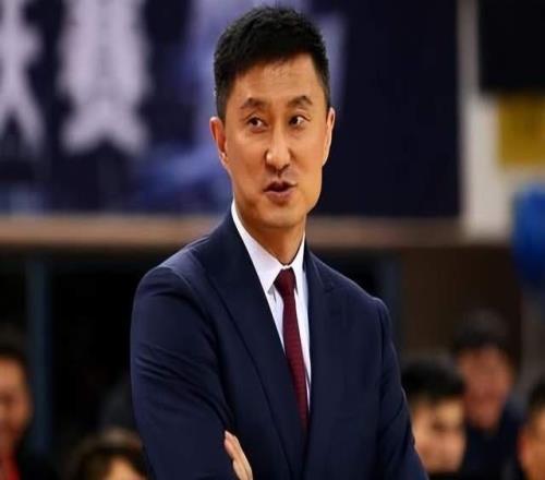 為什么山東高速拒絕鞏曉彬而廣東隊卻不敢換掉杜鋒兩個字：背景