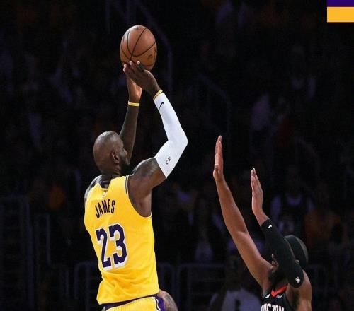 大爆冷！湖人10火箭！詹姆斯歷史首人，肯納德27分，申京被高估