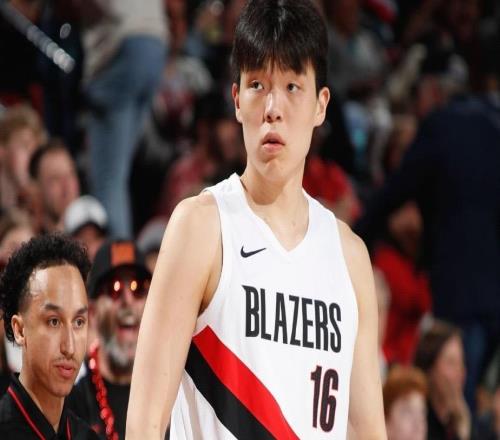 末節登場，楊瀚森成為NBA歷史第五位在季后賽出戰的中國球員