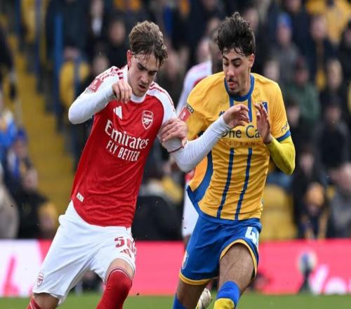 英媒：20歲熱刺外租中場阿博特股四頭肌嚴重受傷，將缺陣數月