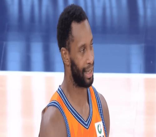 34分大勝！上海雙殺遼寧豪取22連勝弗格戰舊主32分