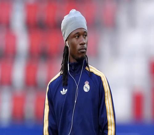 曼聯(lián)5000萬(wàn)歐報(bào)價(jià)皇馬中場(chǎng)：卡里克需要這張牌嗎