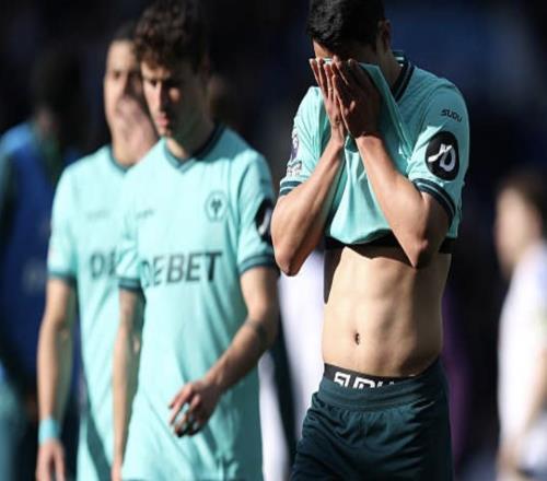 愛德華茲上任后狼隊22場比賽拿到15分，僅高于熱刺和伯恩利