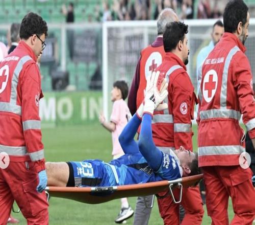 小克林斯曼頸椎骨折后發聲：很遺憾，我的賽季在周六結束了