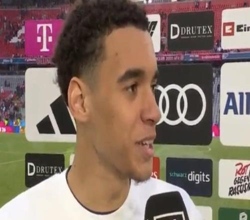 穆西亞拉：被換下是計劃好的，我的腳傷現(xiàn)在已經(jīng)好多了